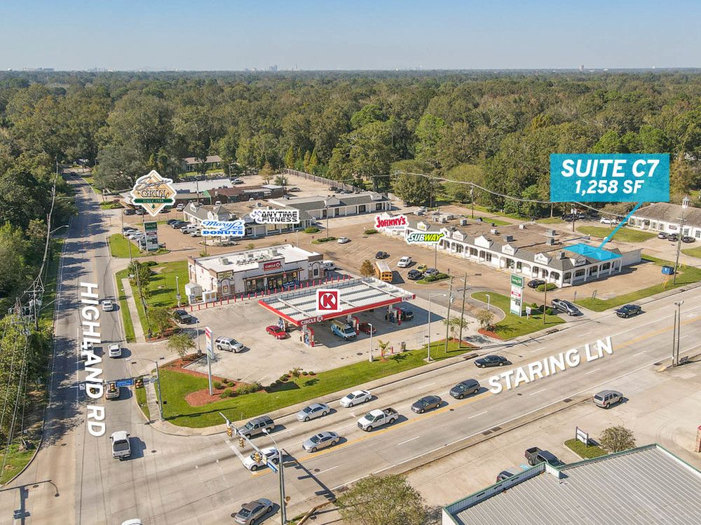 Retail Suite at Corner of Highland Rd / Staring Ln: 8827 Highland Rd, Baton Rouge, LA 70808
